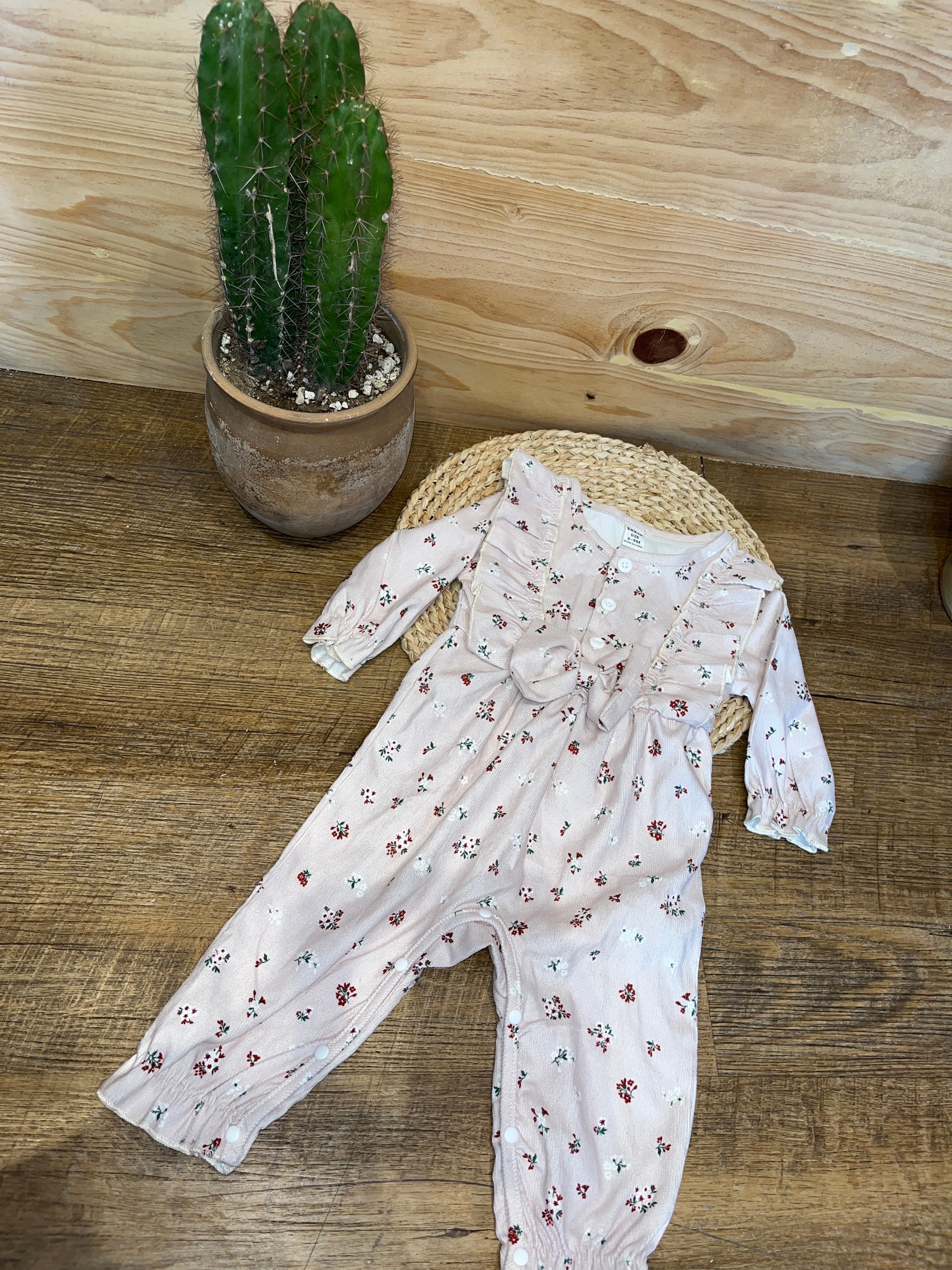 Trajecito Flor de azúcar O25VR02