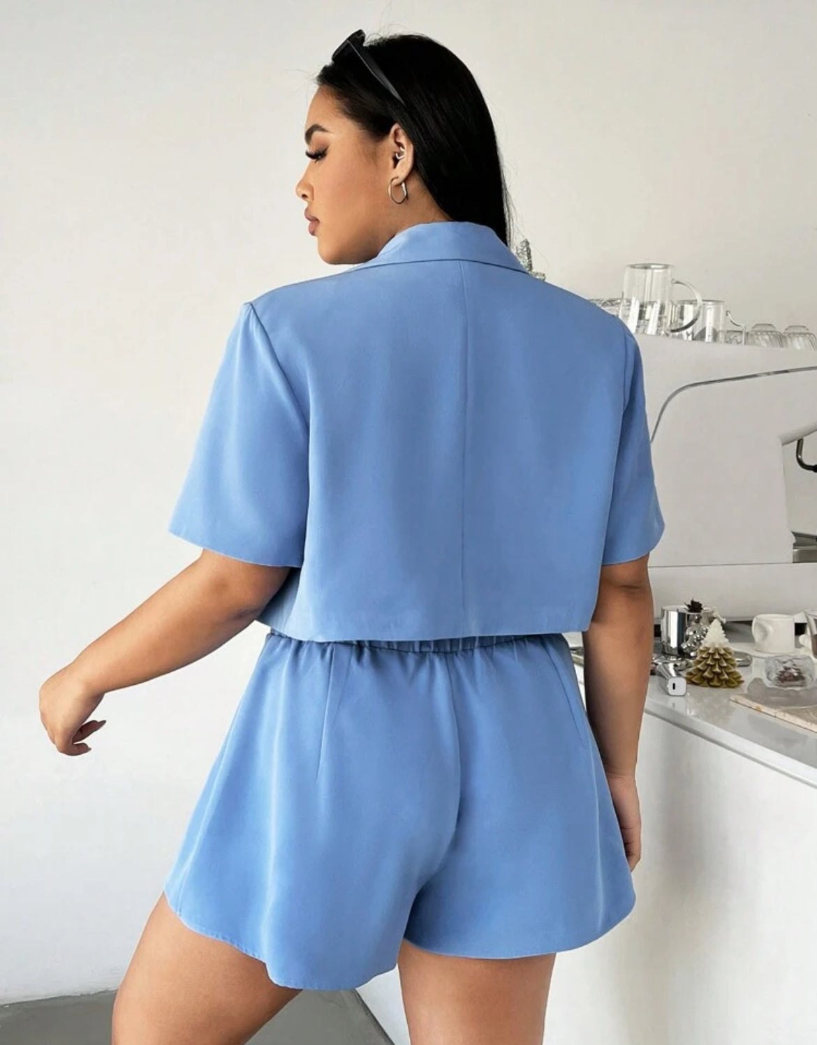 Twin Vibe Conjunto Casual de Camisa Manga Corta y Falda Short. J25RT02