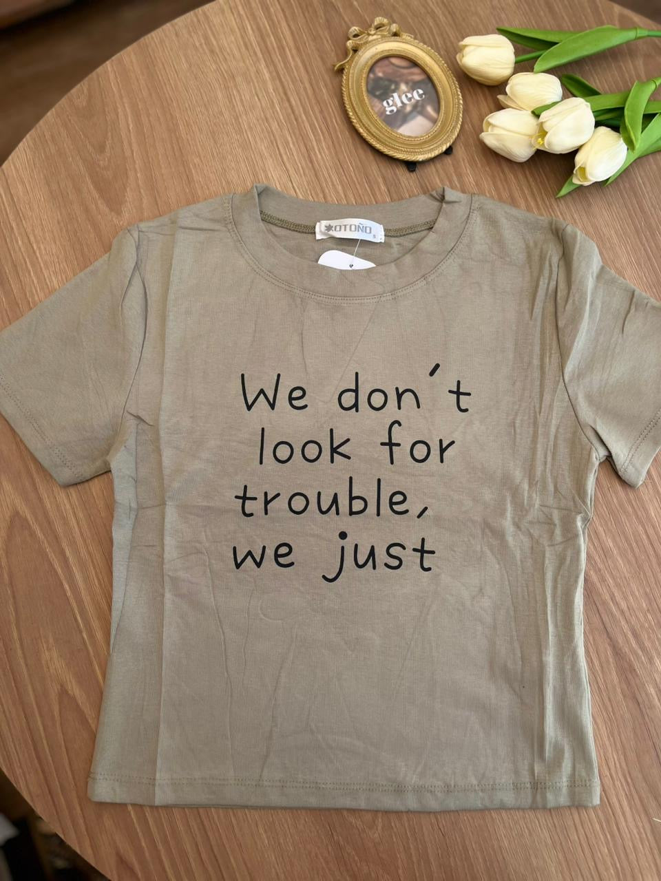 Blusa de manga corta E26XD03