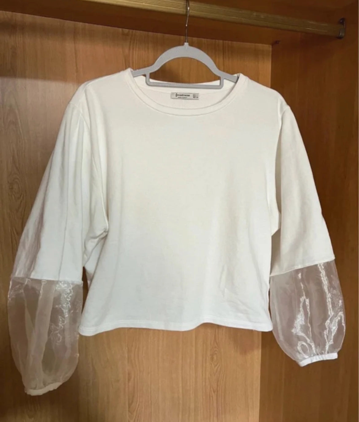 Suéter blanco J25SS08