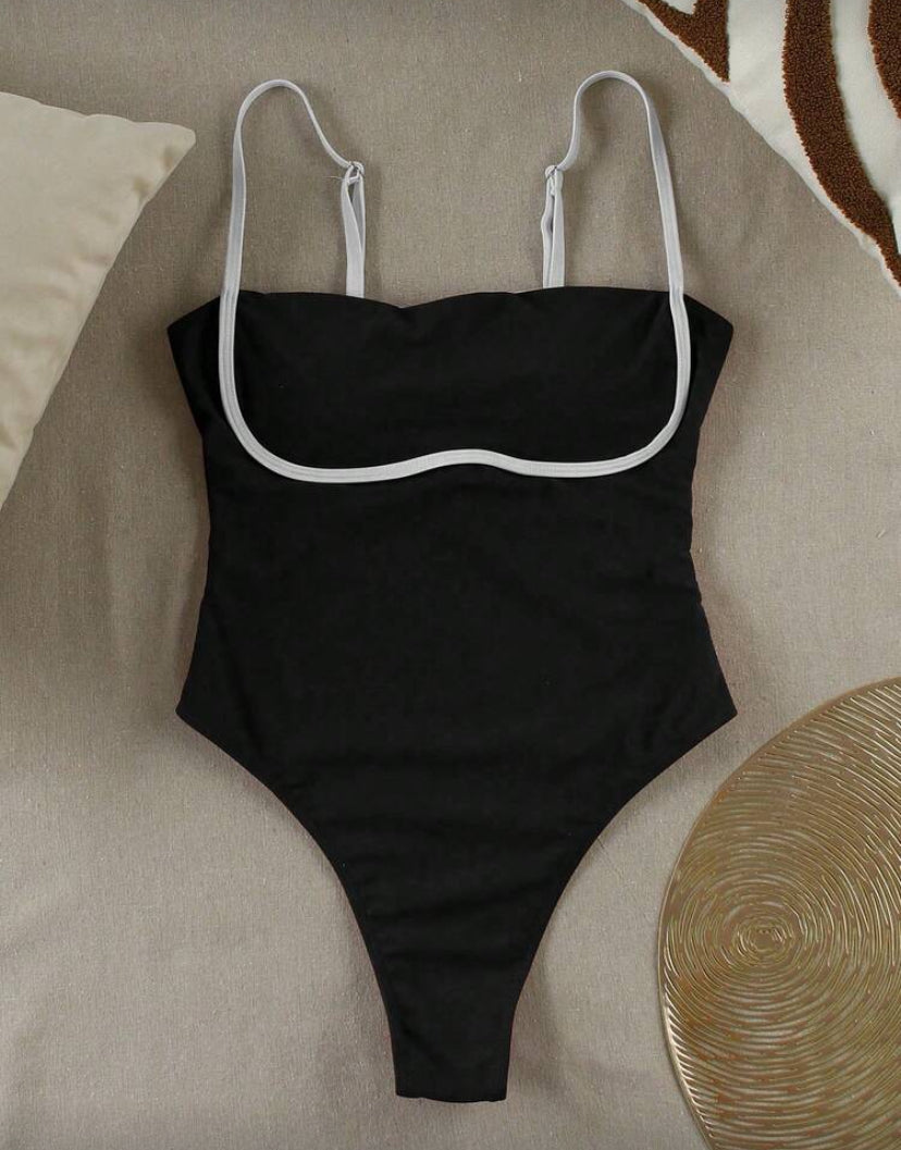 Traje de baño elegante F26XY010