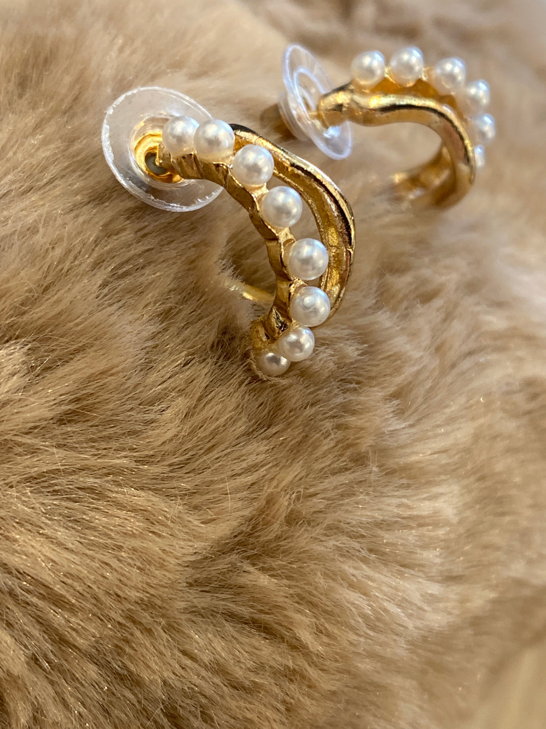 Joyas del Océano Pendientes con Detalles de Perlas Z. F25MY04