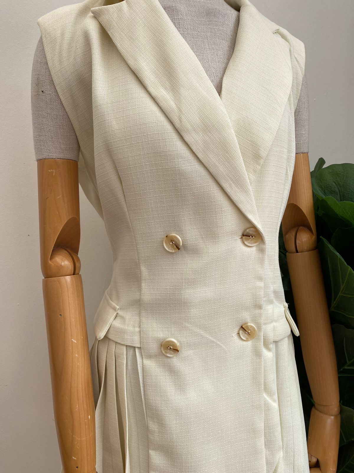 Vestido lirio plisado O25VÑ08