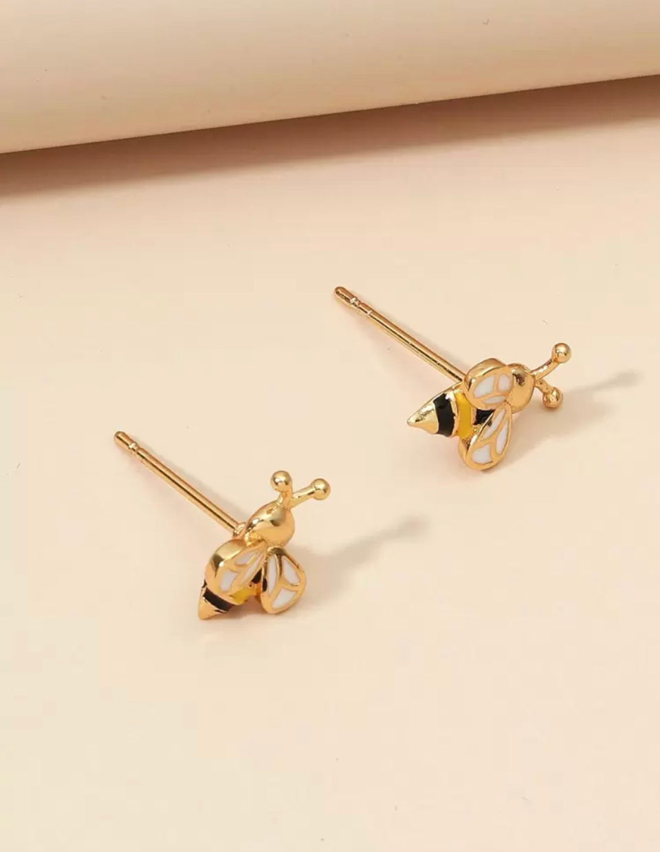 Miel Encantada Diseño de Abeja C.