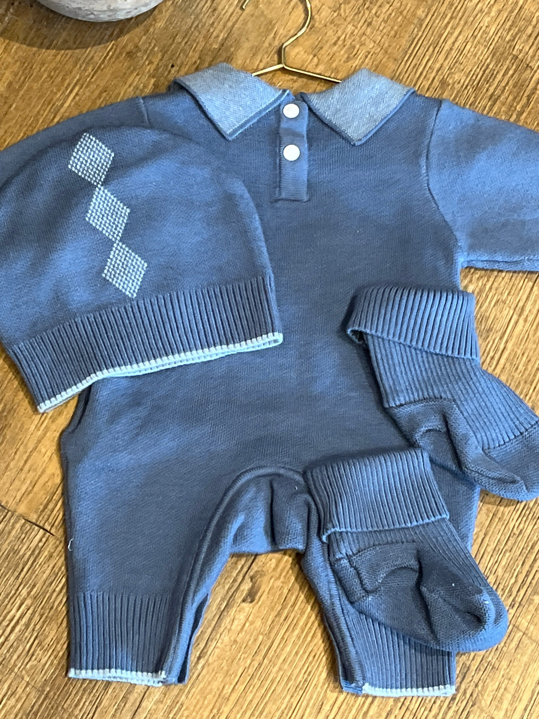 Conjunto de mameluco con patrón geométrico AT06 