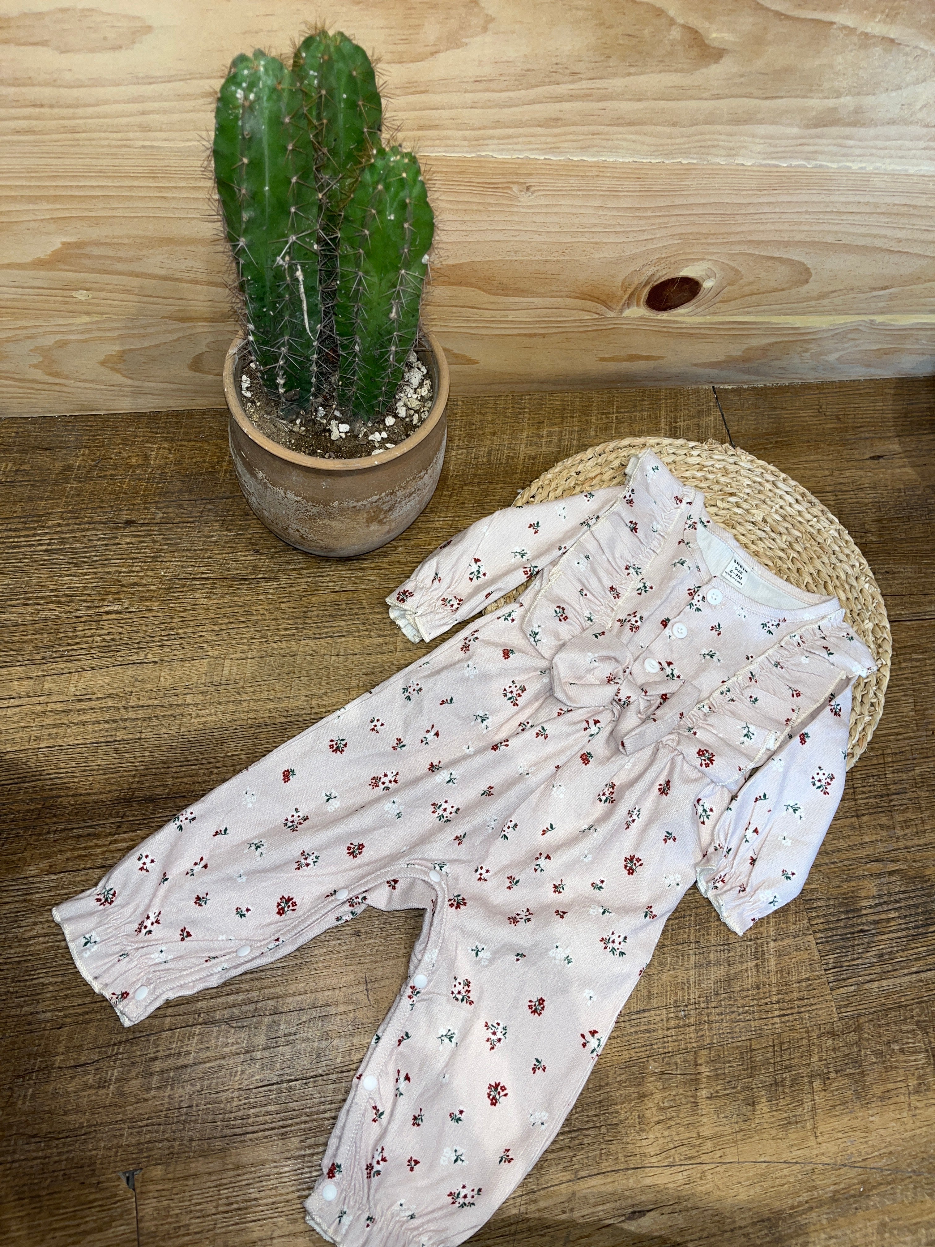 Trajecito Flor de azúcar O25VR02