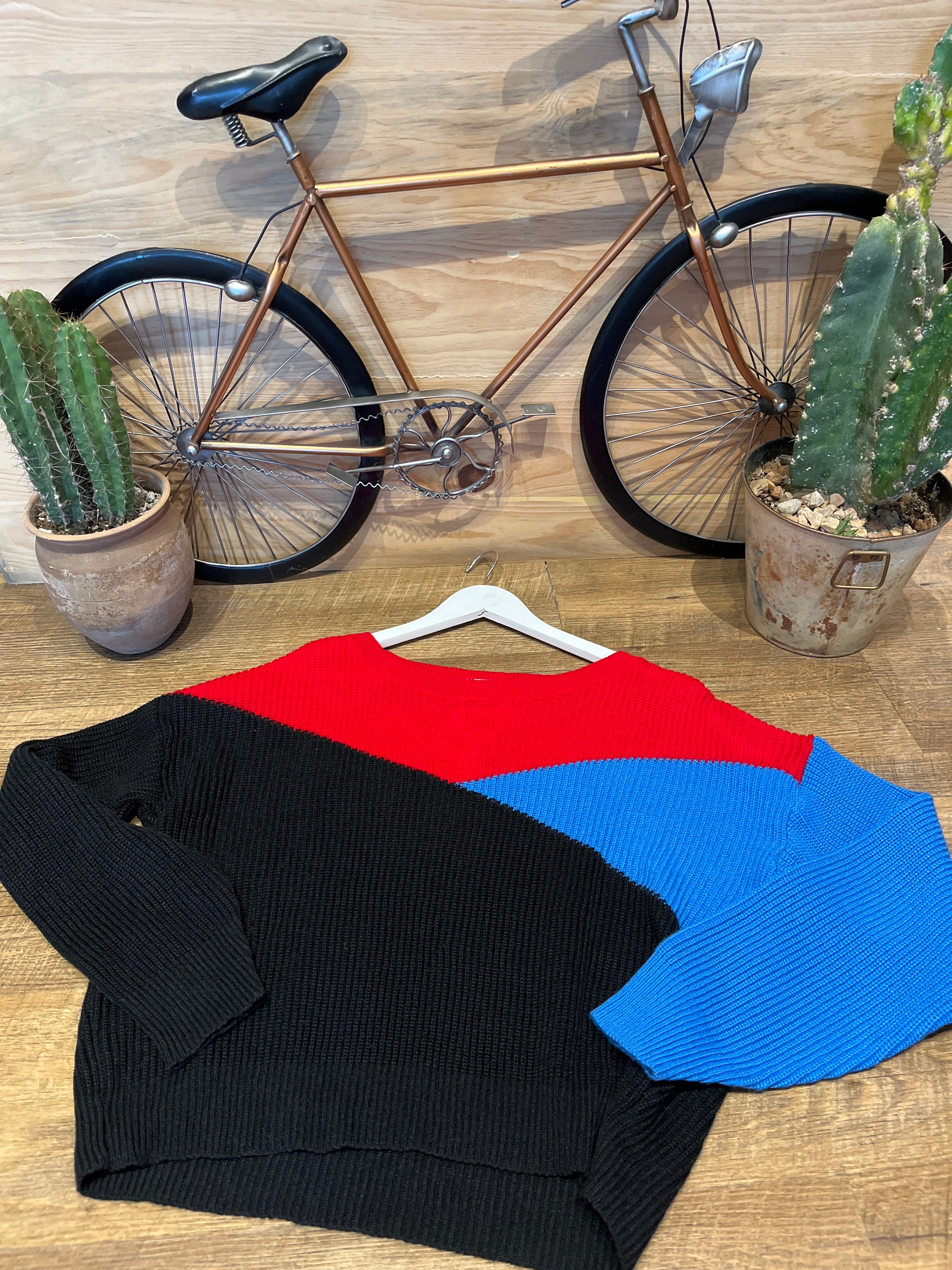 Suéter colorido J25SM04