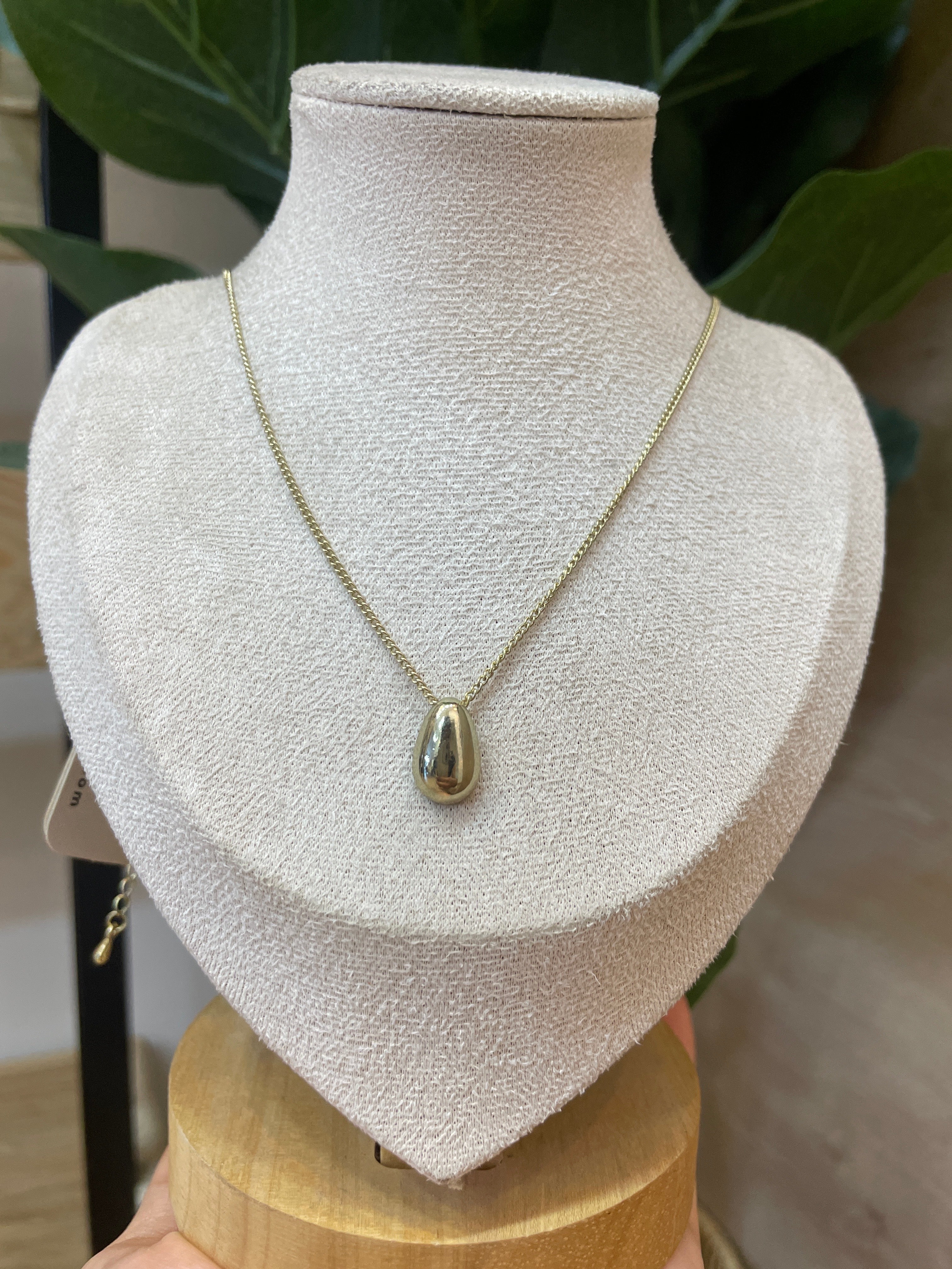 Gota de Esperanza Collar con Colgante de Lágrima Simple. M25ÑM09