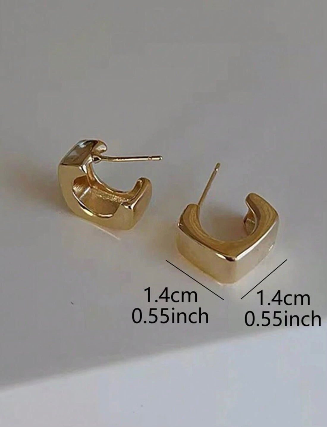 Pendientes de botón minimalista C A25QD06