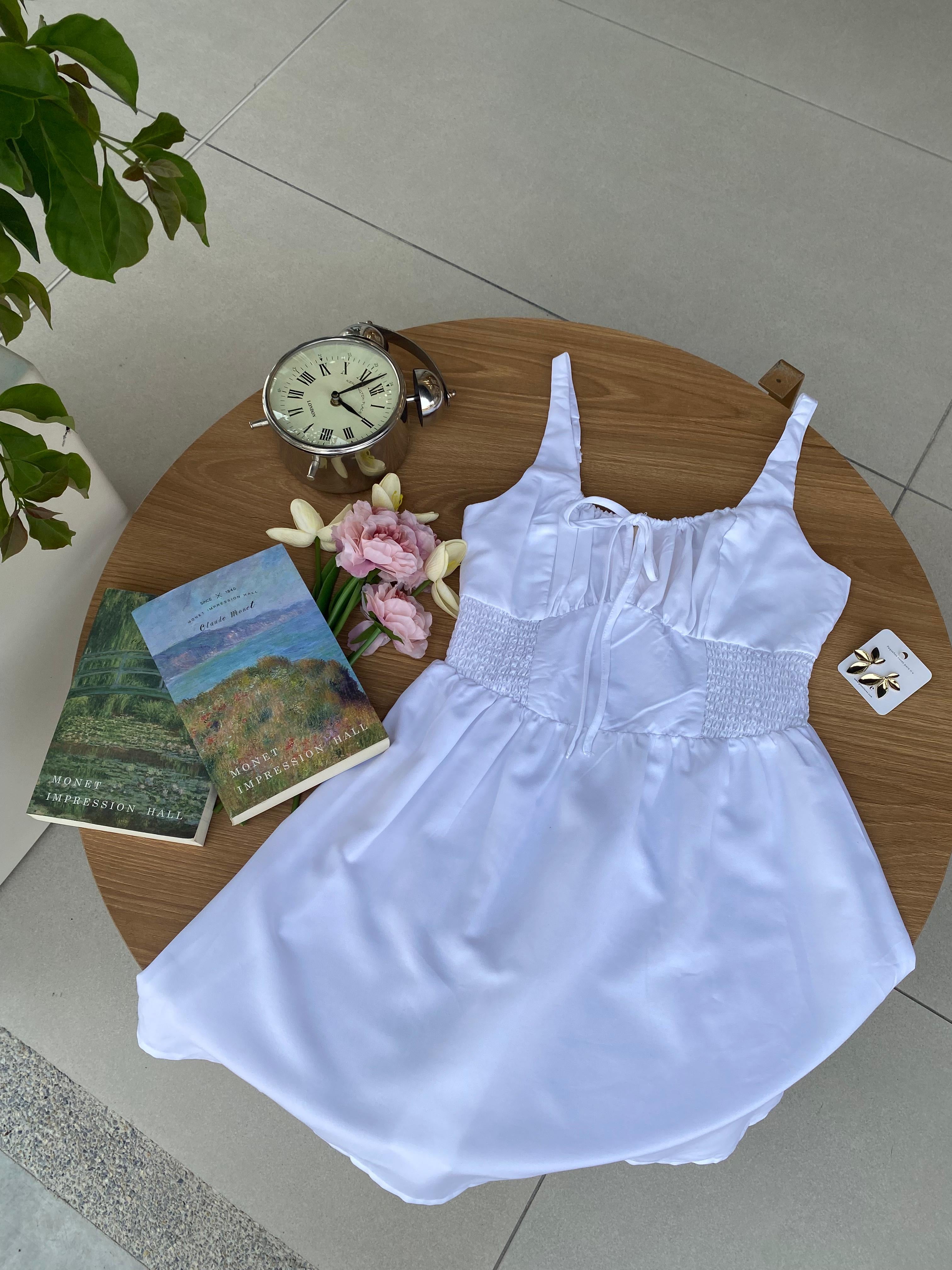 Vestido nube blanca J25RA05