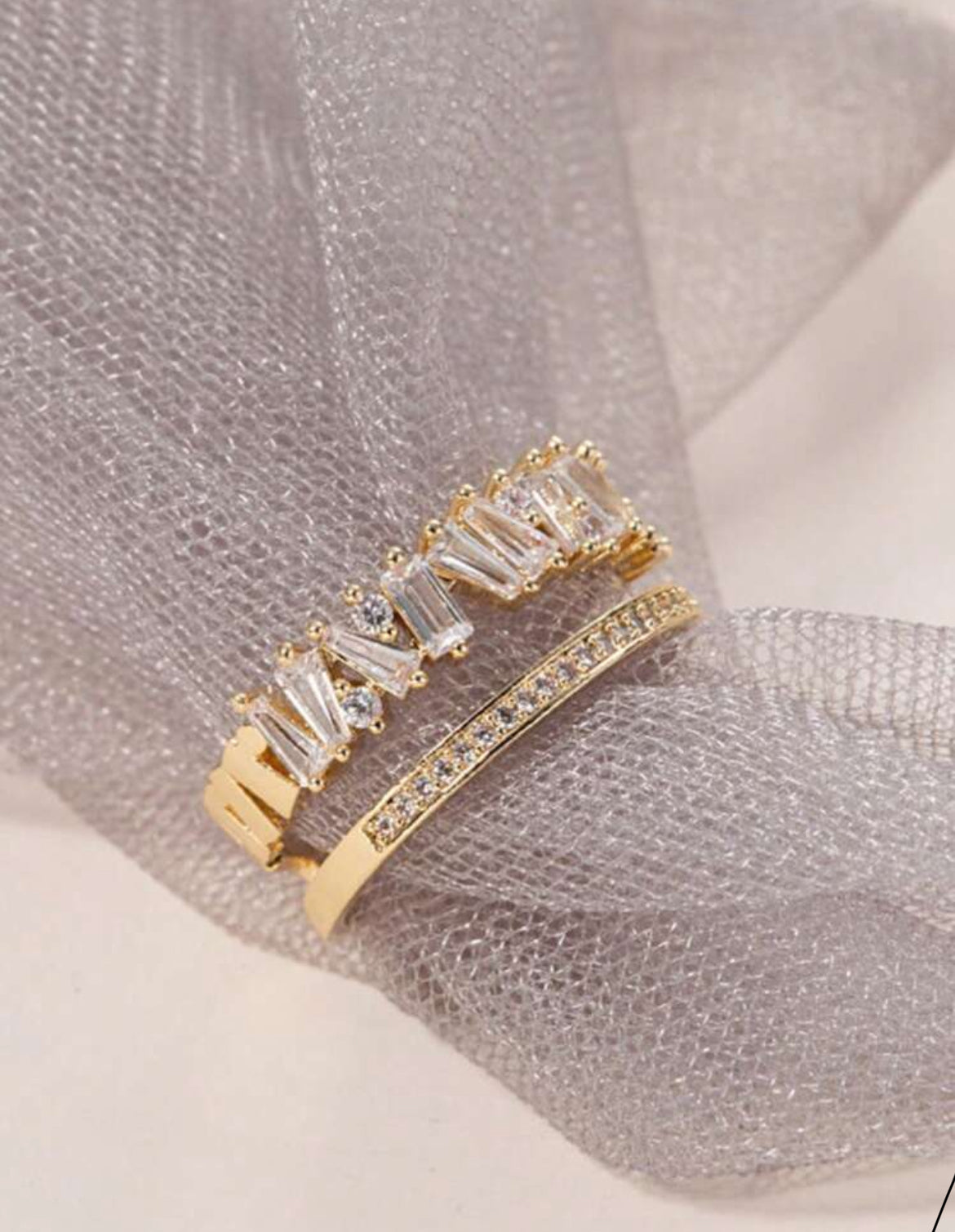 Ecos de Cristal Anillo Asimétrico de Doble Capa AC F25MX01