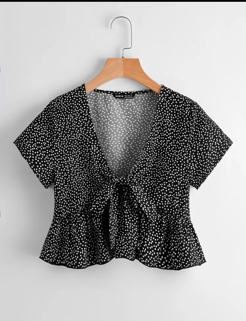 Top de lunares bajo fruncido con cordon A25PL04