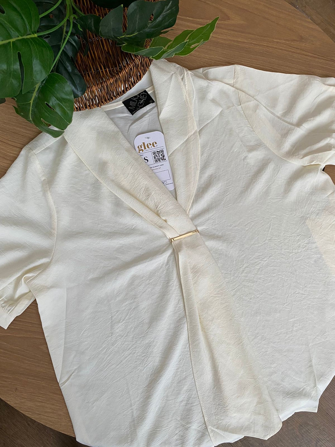 Blusa crema manga corta O25VO01