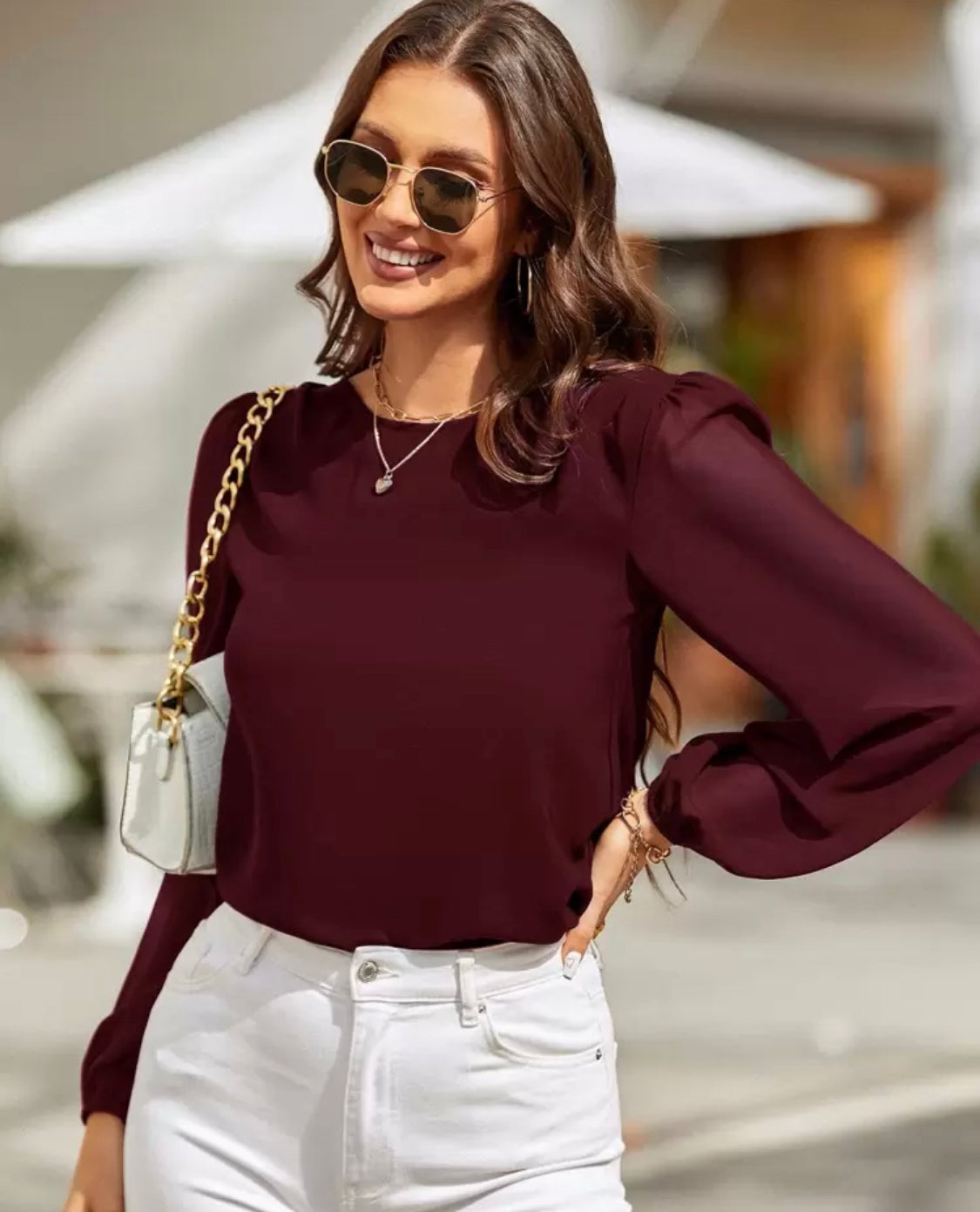 Blusa de manga farol y abertura en la espalda A25QH07