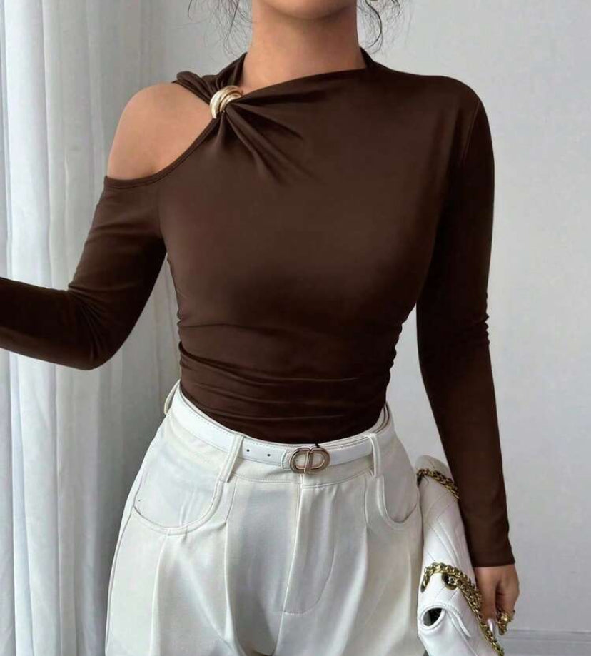 Blusa con hombro descubierto F26YB09