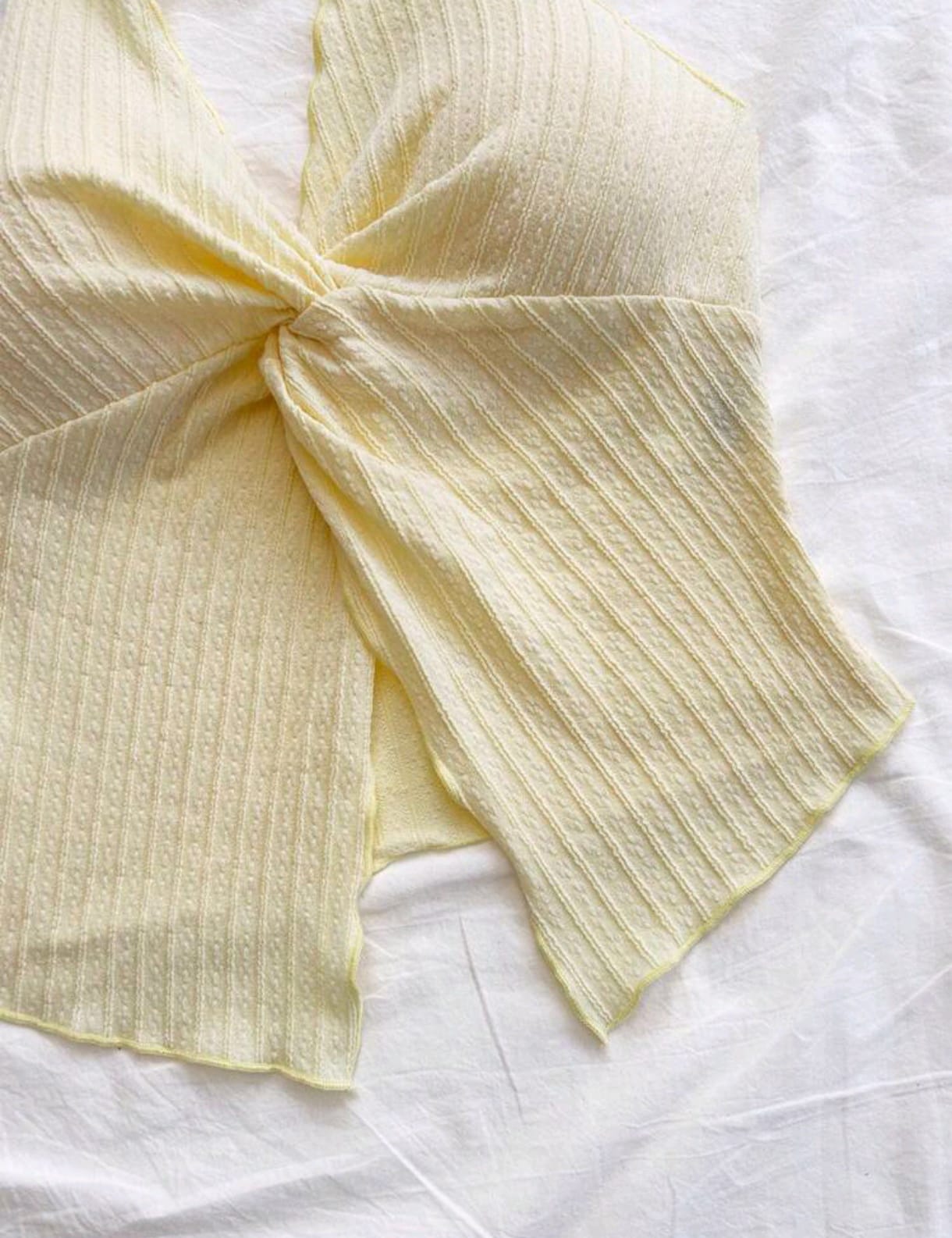 Camiseta sin mangas Halter con espalda abierta A25PÑ04