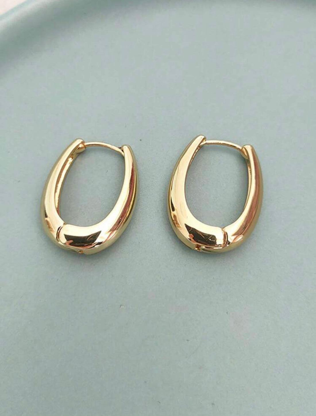 Pendientes de aro en forma de gota simple AZ A25QG04