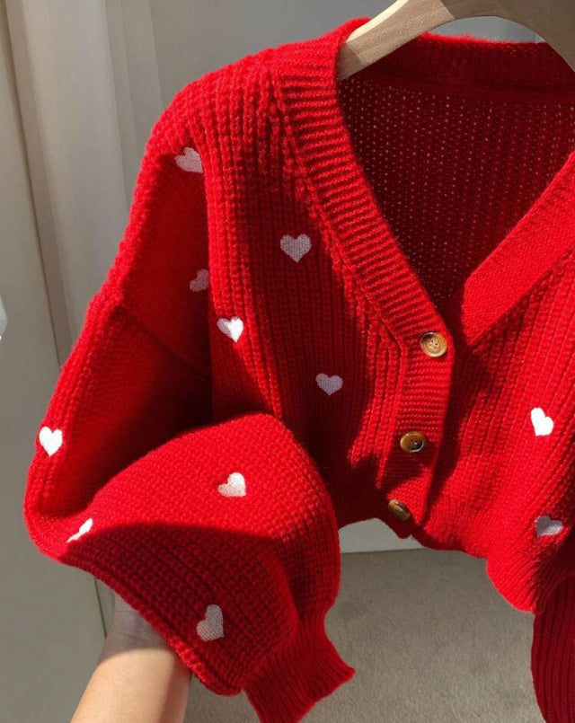Cárdigan casual con bordado de corazón E25MH01