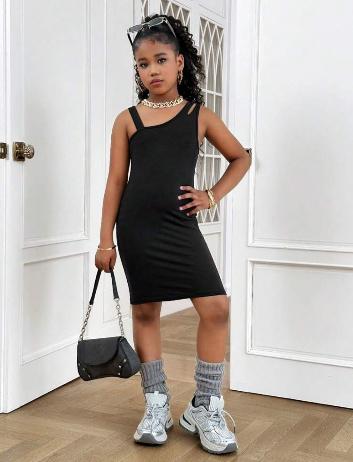 Sombra de Luna Vestido Con Tirantes de Niña. J25SC04