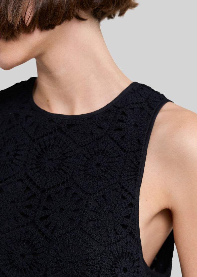 Blusa con estampado bordado J25SU010