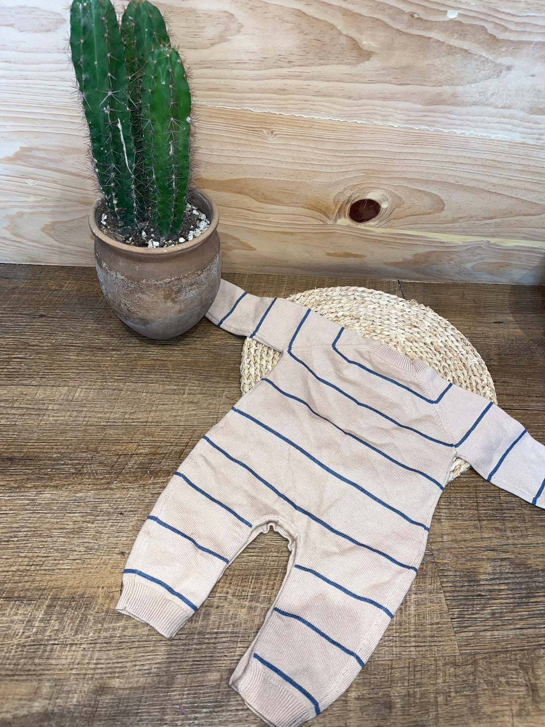 Trajecito Botoncitos O25VQ010