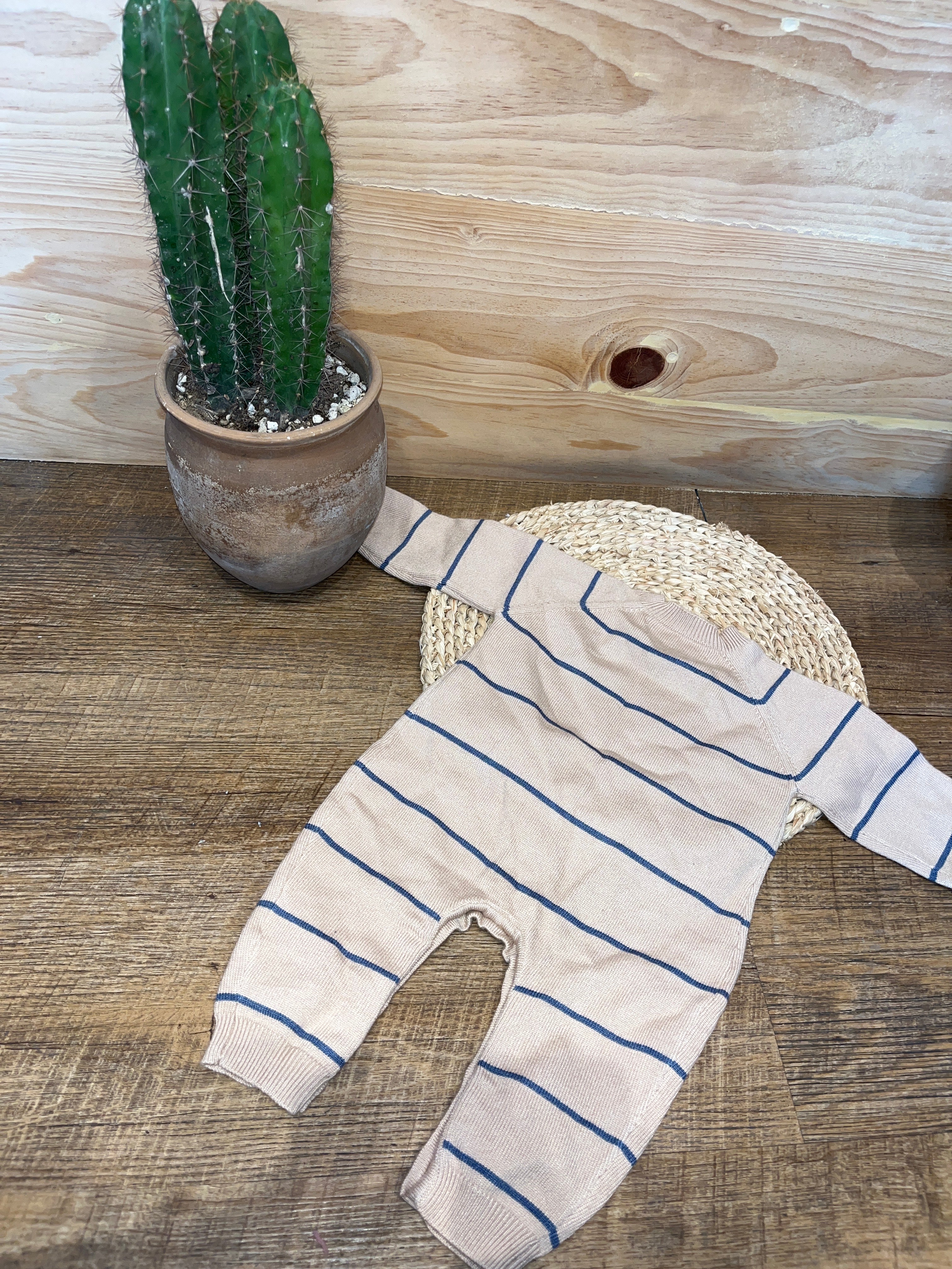 Trajecito Botoncitos O25VQ010