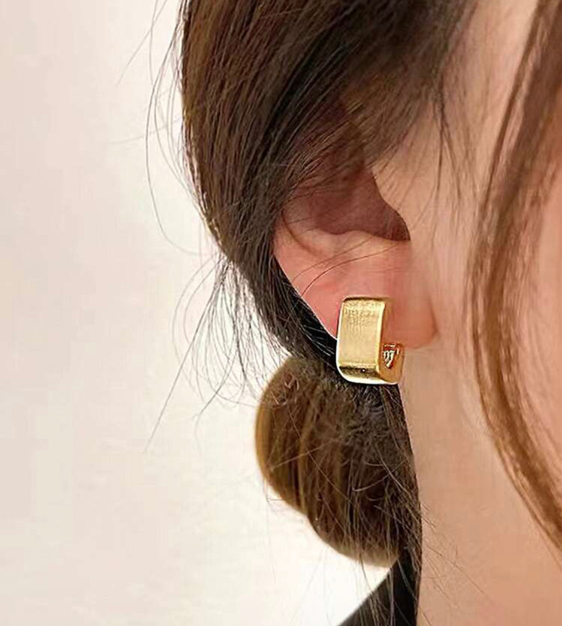Pendientes de botón minimalista C A25QD06