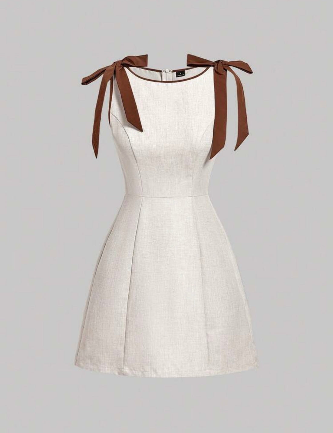 VESTIDO CORTO CON CORDONES