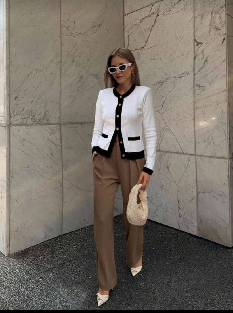 Suéter de cuello redondo E26XK02