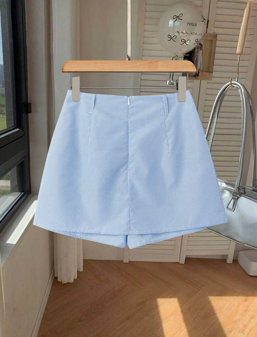 Falda Short de Ensueño con Botones Delanteros F25NZ03