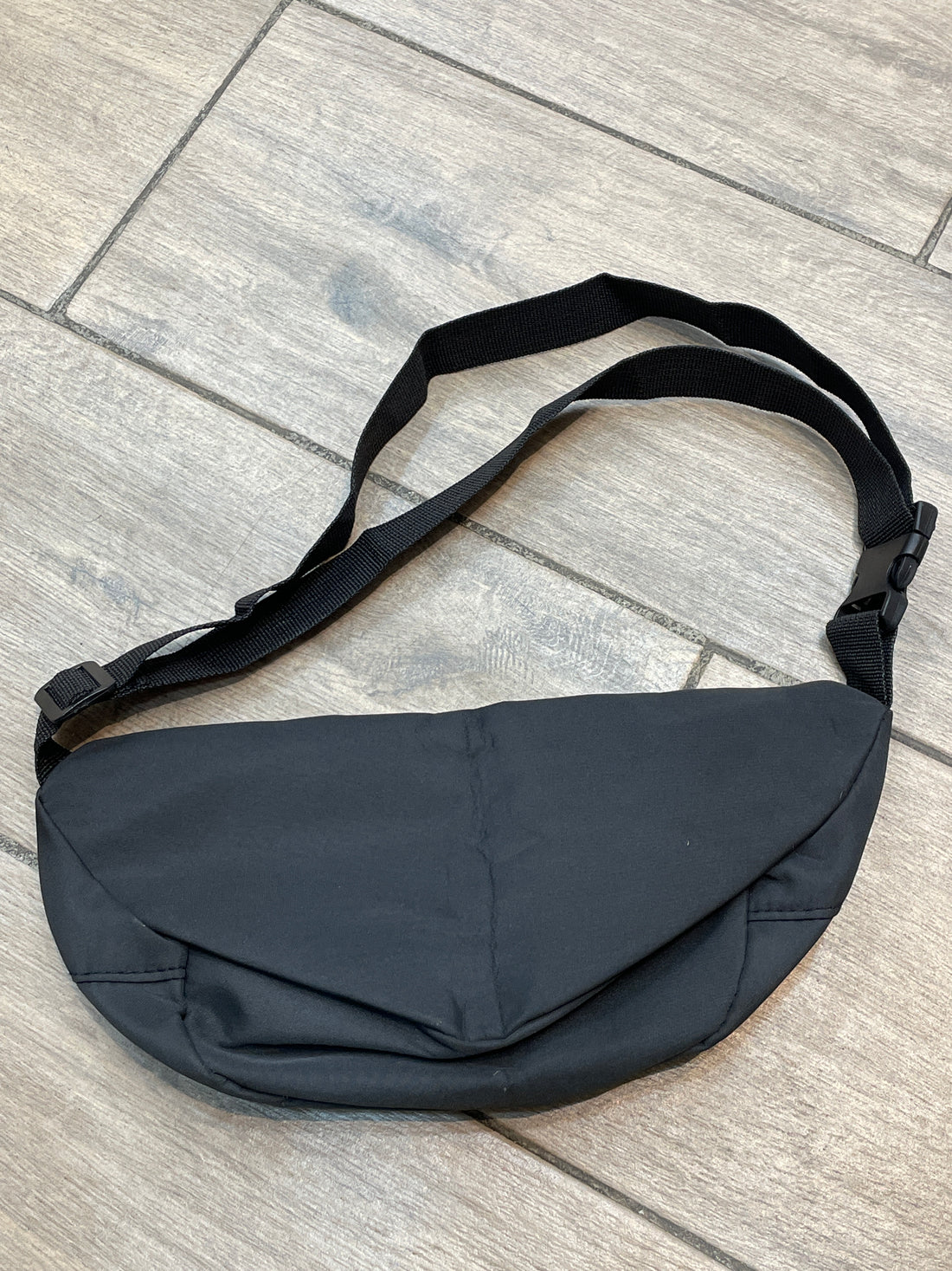 Al Hombro y Con Estilo Bolsa de Pecho. F25NX010