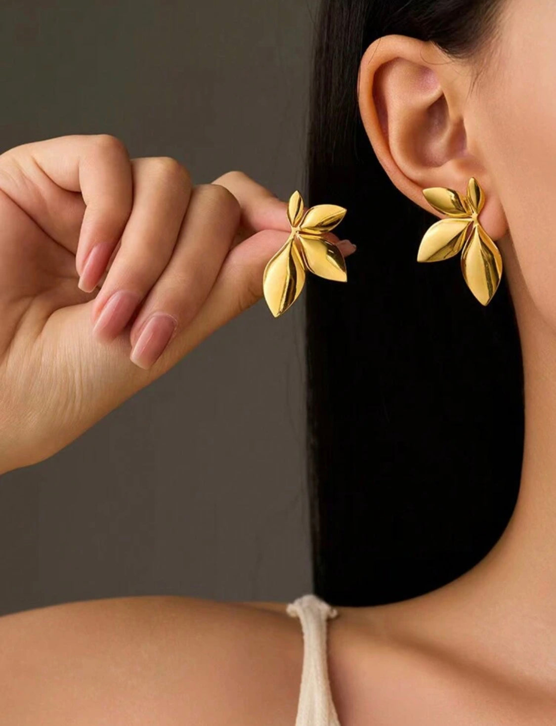 Pendientes de botón estampado floral A25QG07
