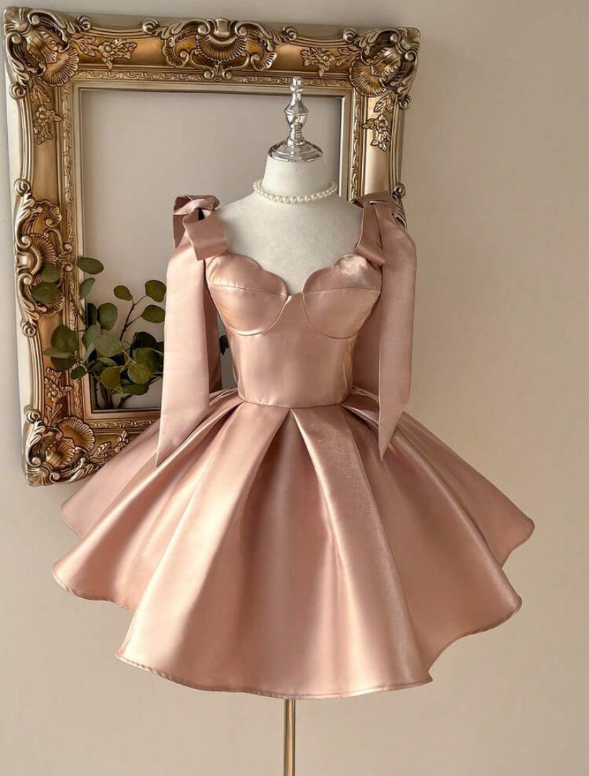 VESTIDO CORTO DE CÓCTEL