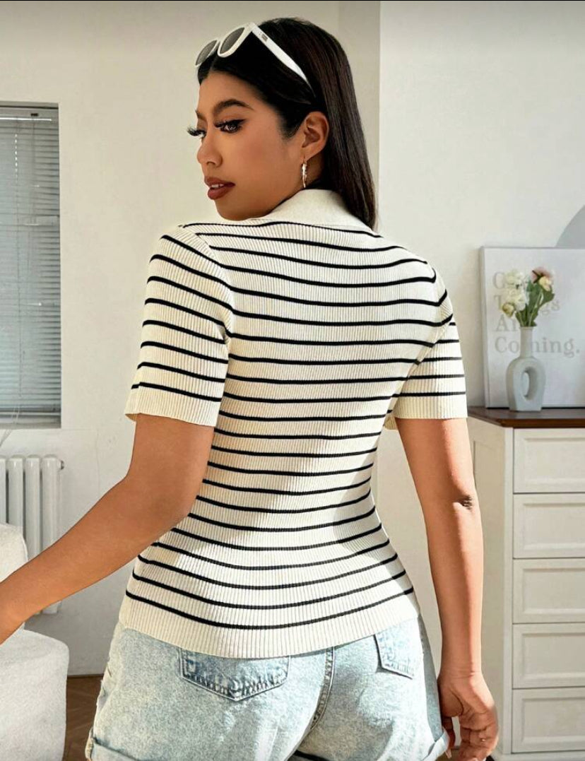 Blusa con mangas corta E26XU07