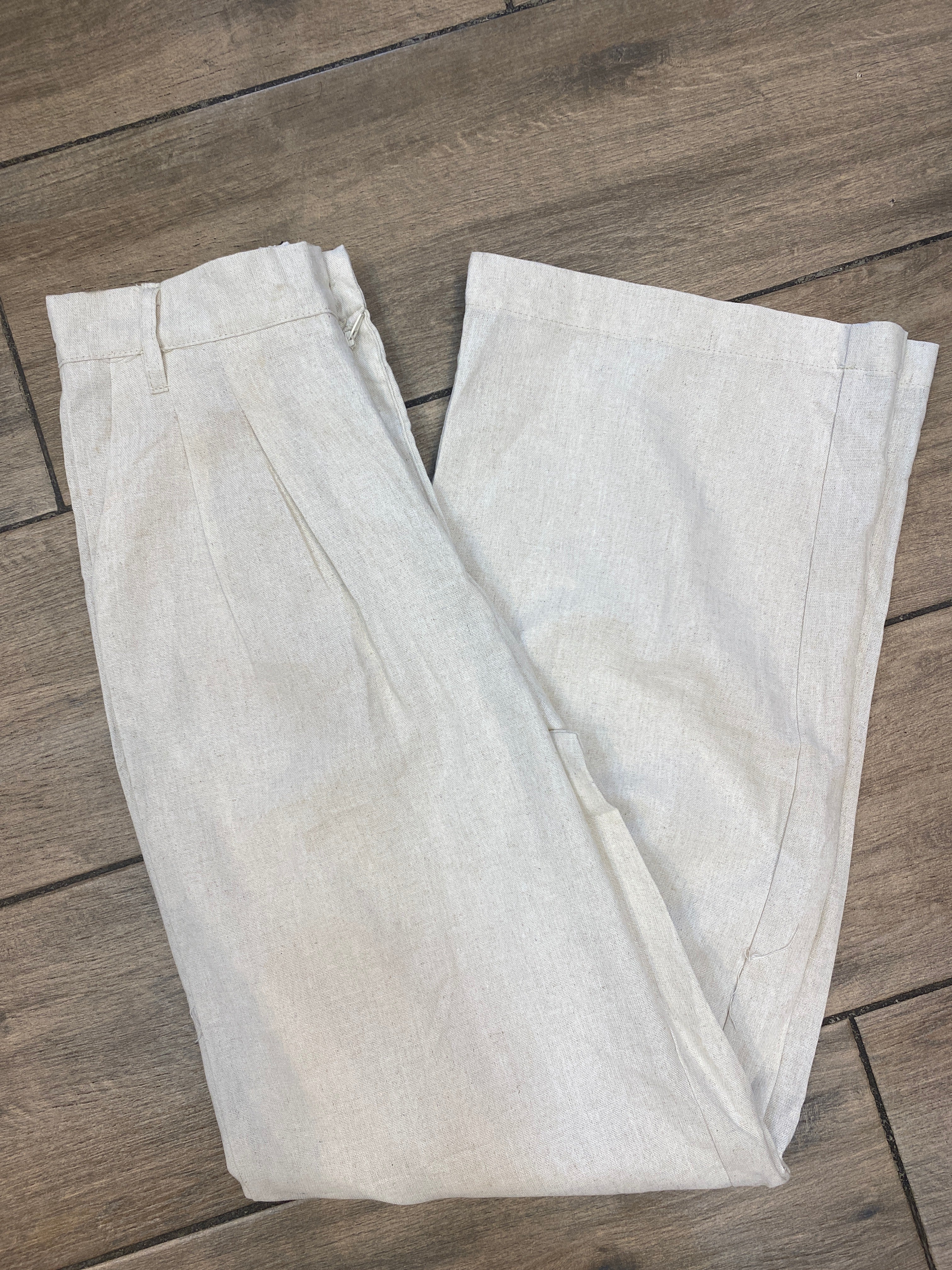 Pantalón acampanado de tela J25RF04
