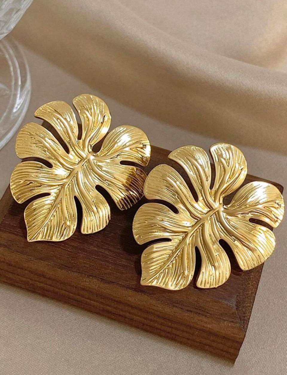 Aliento Dorado Par de Pendientes ACE. AG25TT07