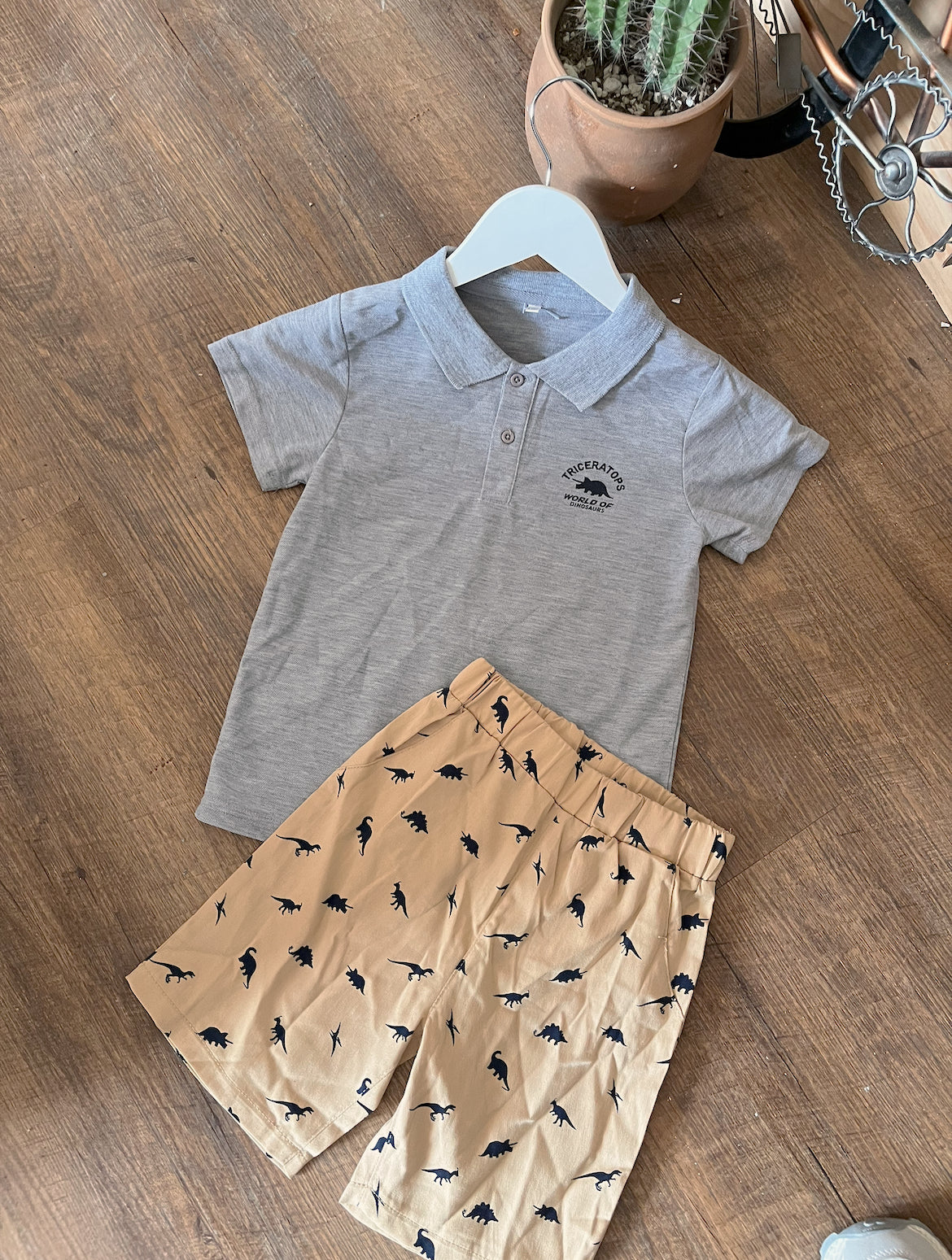 Dino conjunto para niño J25SN01