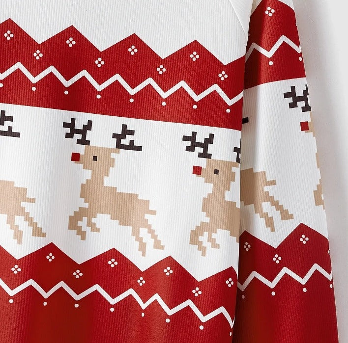 Suéter navideño con patrón de reno DV010