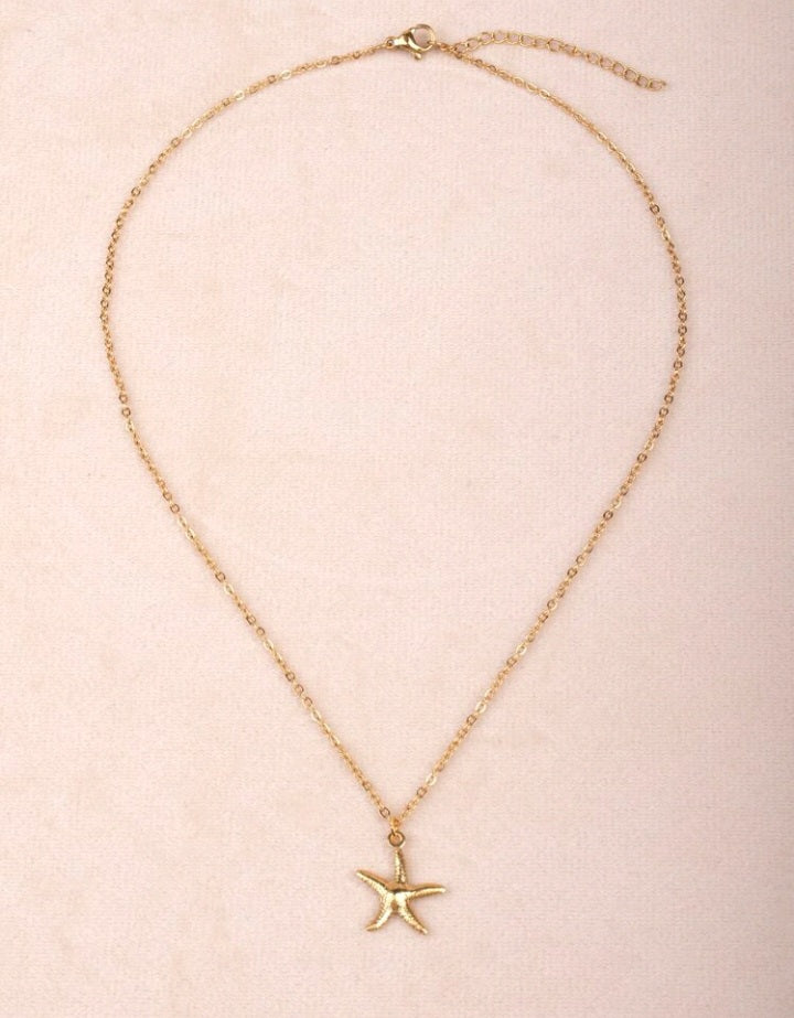 Collar de con Colgante de Estrella de Mar A25QK02