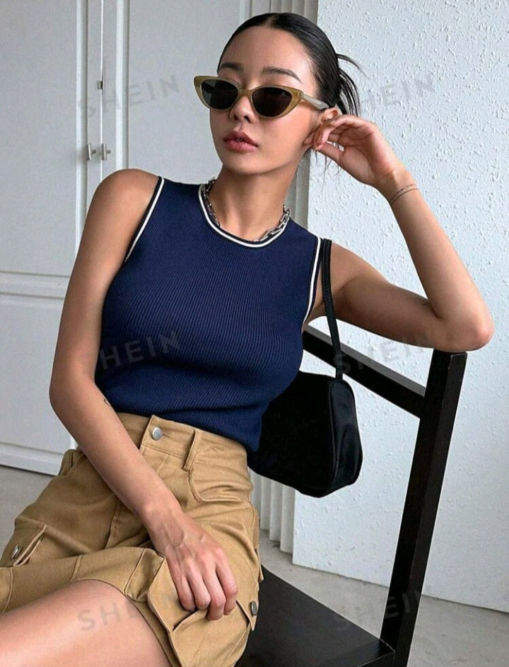 Top de Punto con Detalle de Rayas A25IN05