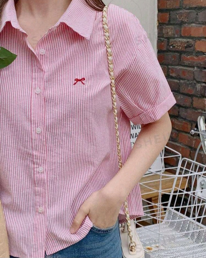 Camisa Holgada Manga Corta con Bordado A25PV04