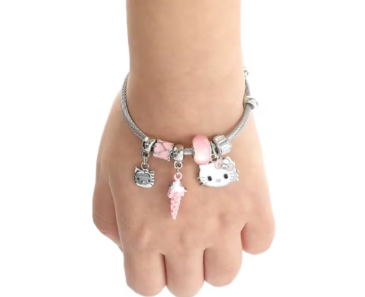 Brazalete con Charms de Hello Kitty