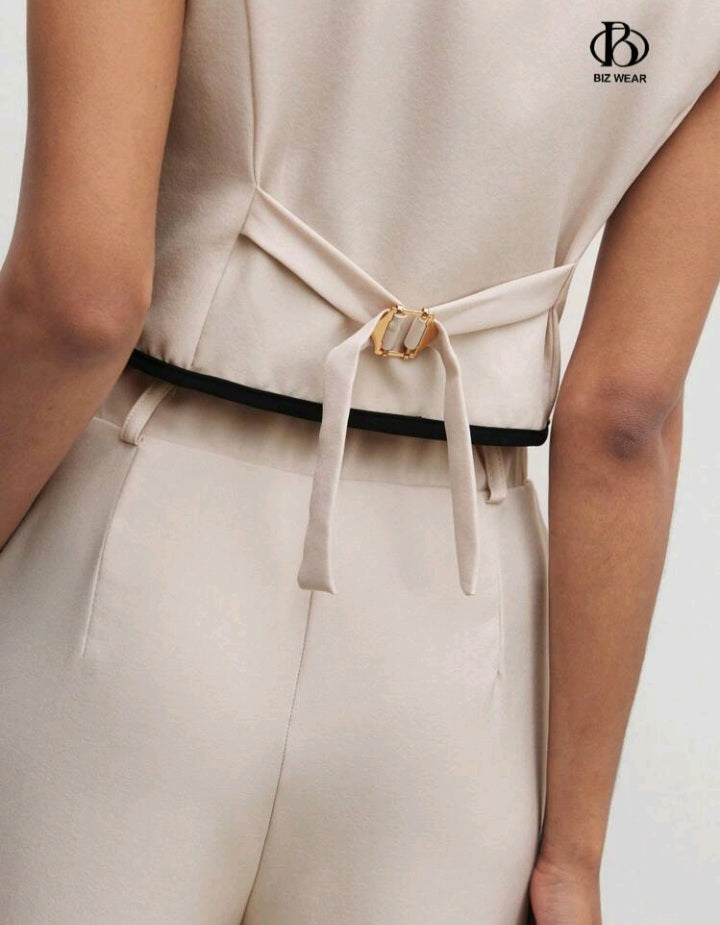 Feminidad en Flor Traje de Pantalón y Top con Doble Botonadura F25NR07