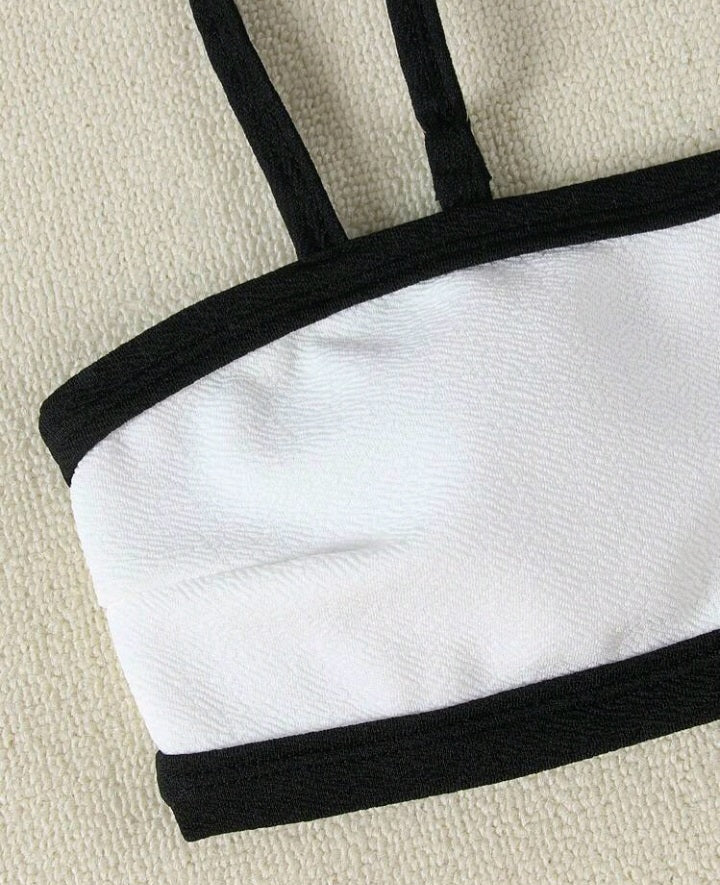 Diosas del Mar Bikini en Contraste de Colores F25NY01