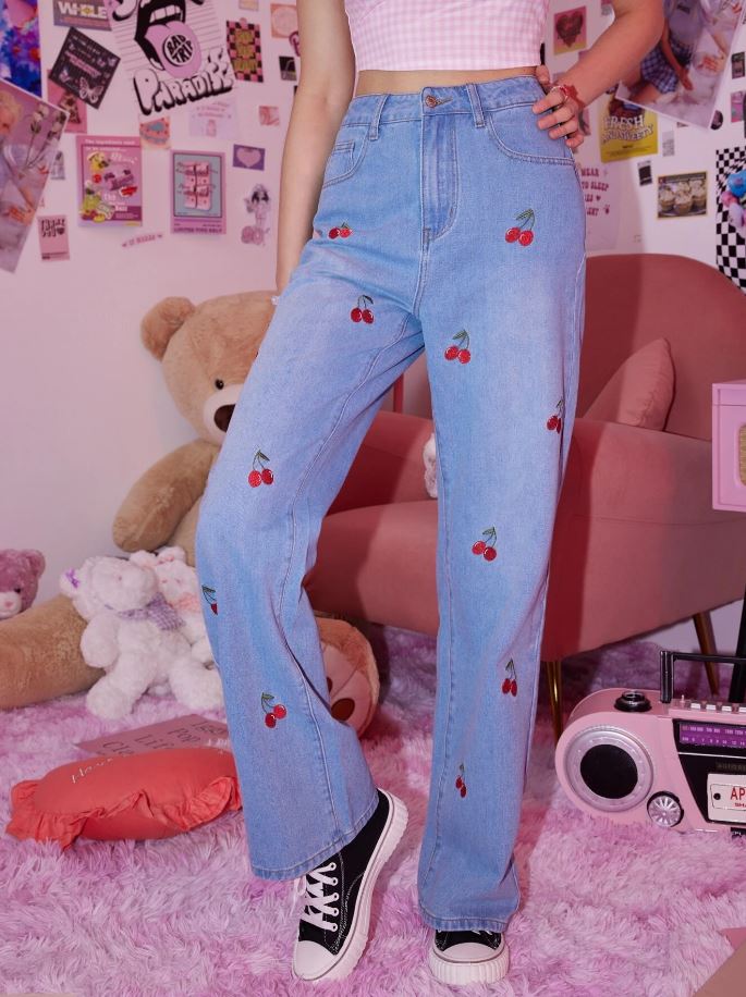 Vaqueros con Bordado de Cereza FX08