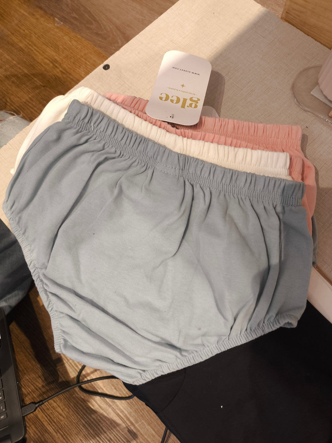 Bebé, tres piezas, Short Unicolor, cintura, elástica, AC07