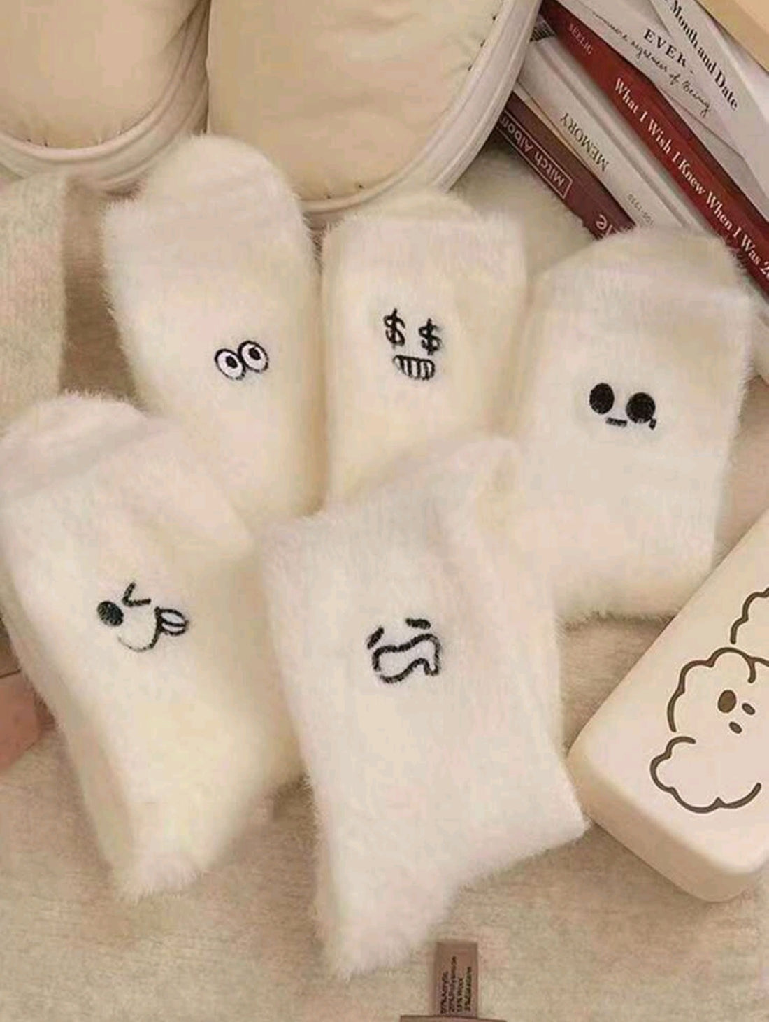 Calcetines Emotivos de Peluche J25QS05