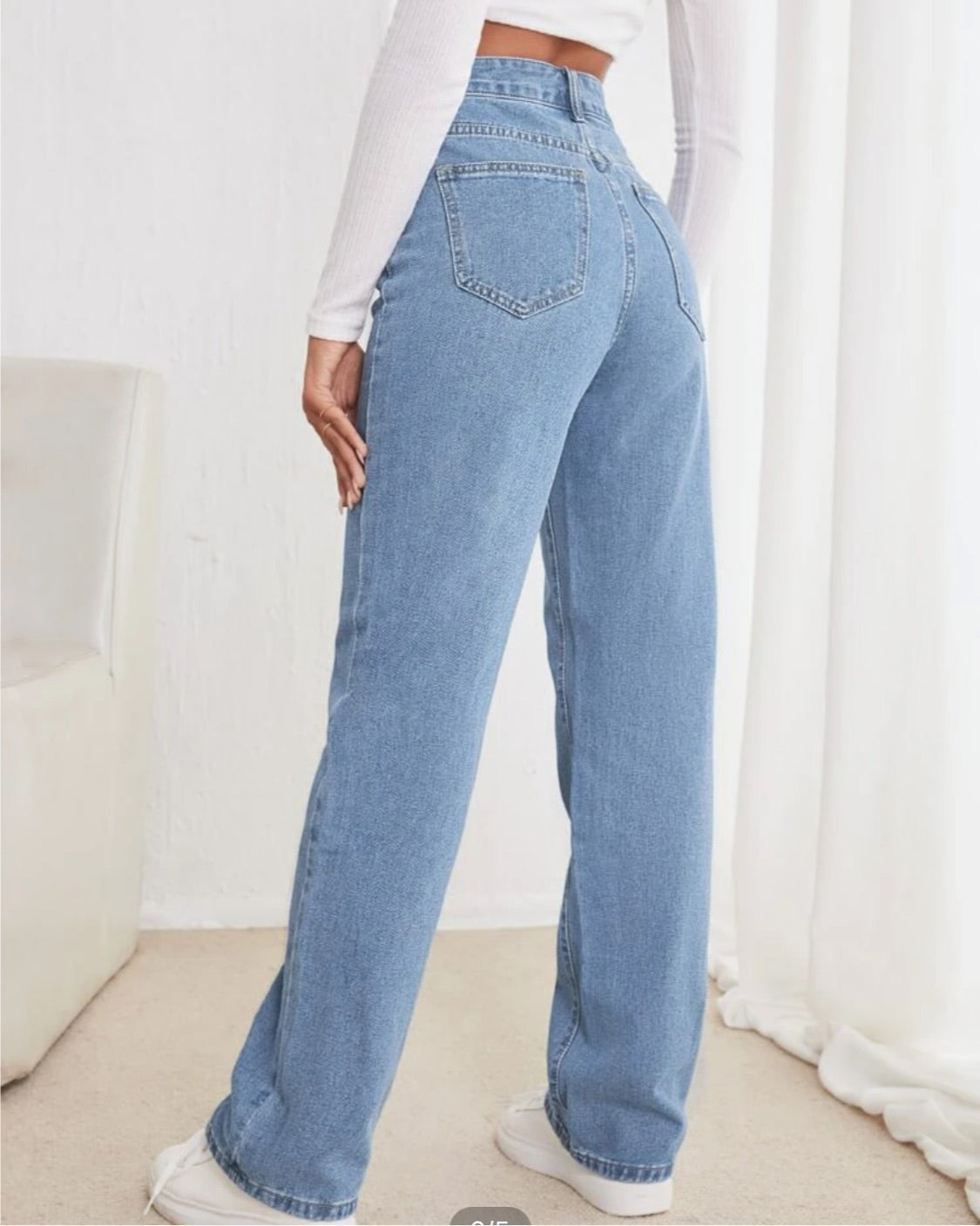 Jeans de pierna recta J25TB03