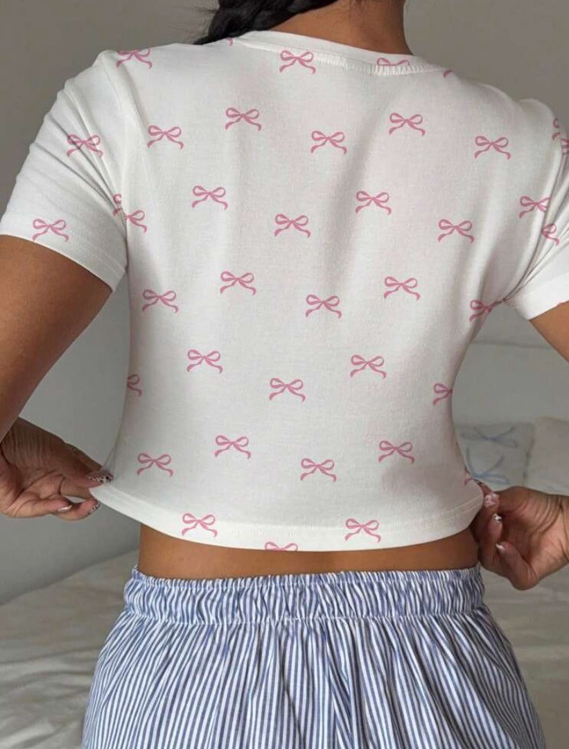 Camiseta corta casual con decoración de lazo rosa A25PÑ07