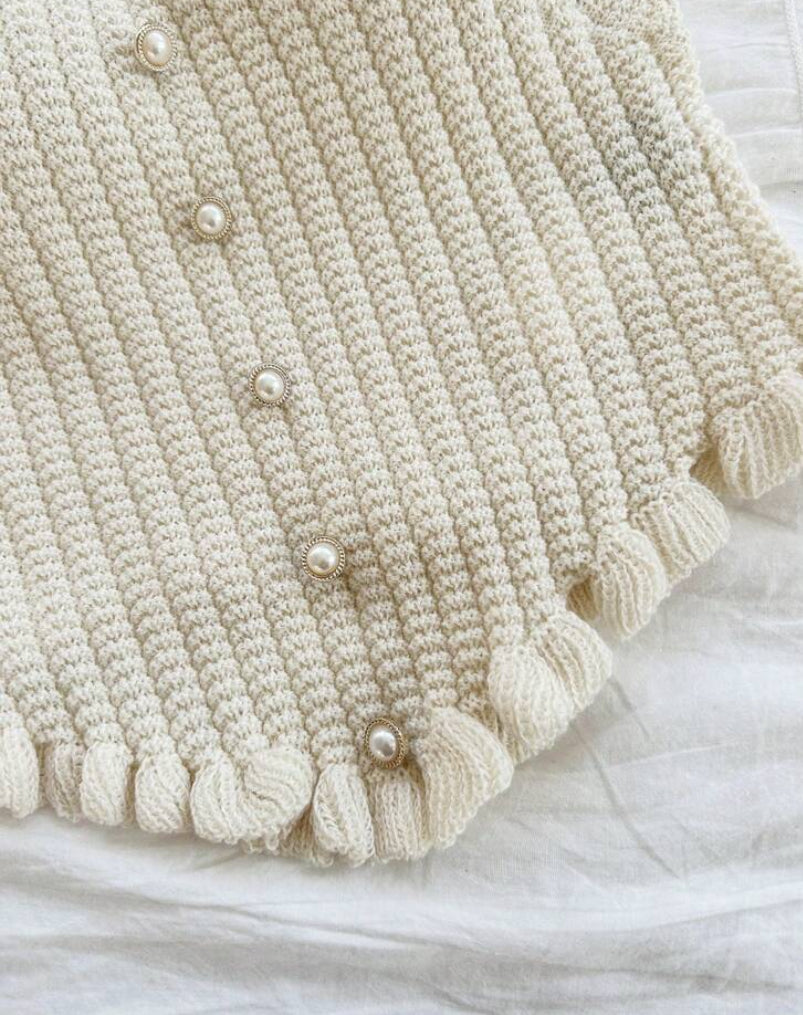 Top de punto y volantes informal A25PN08